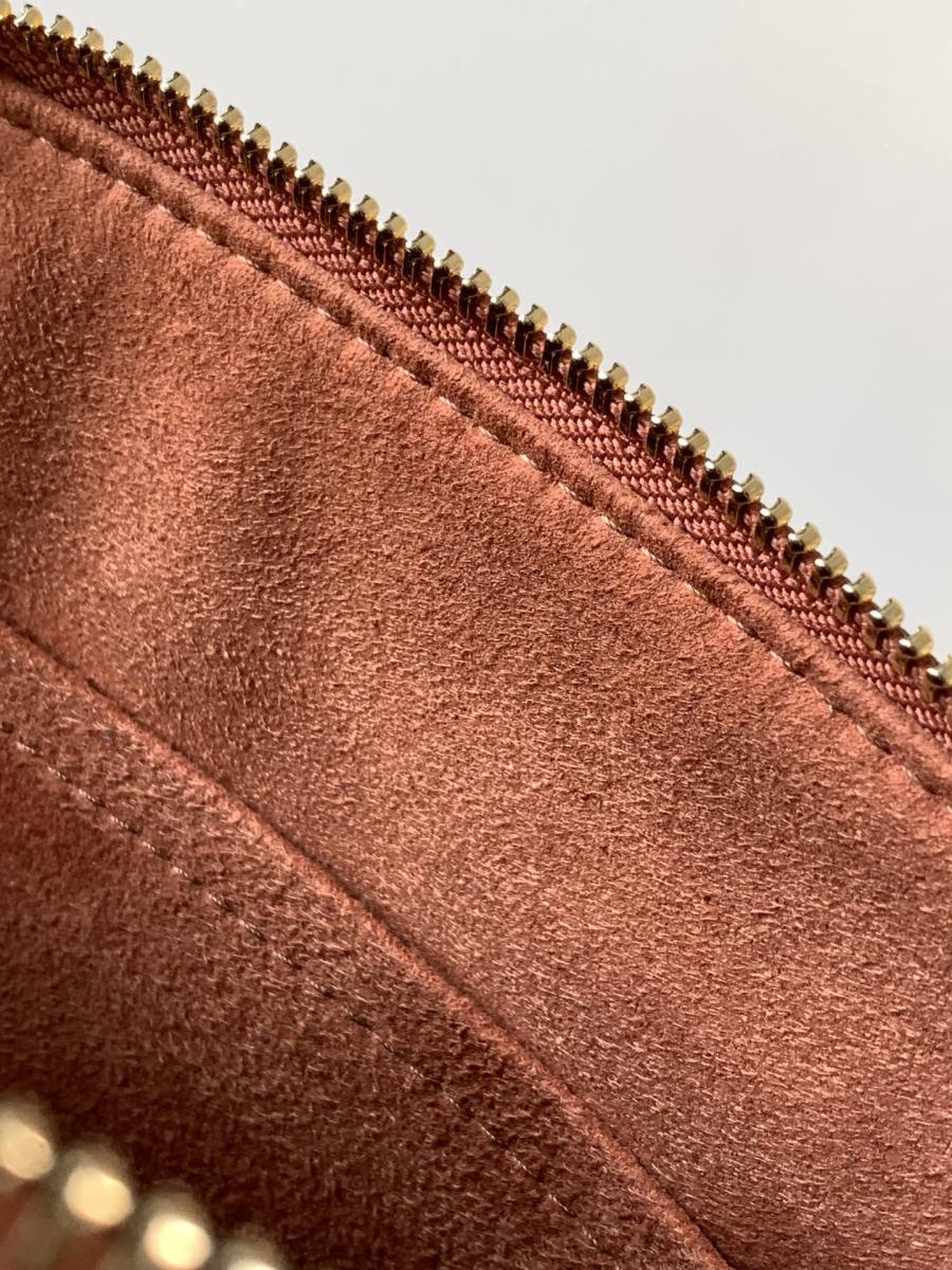 Louis Vuitton Handbag M25538 AD50