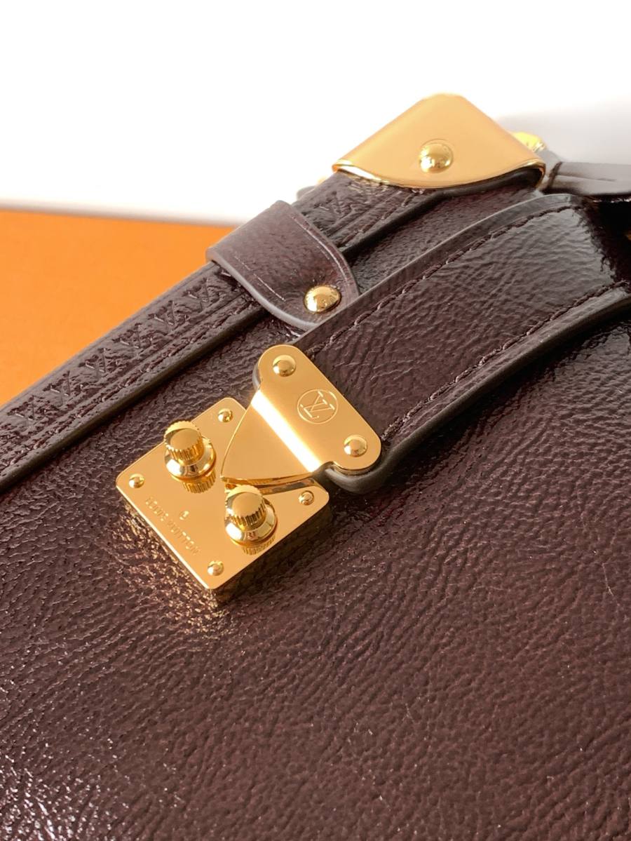 Louis Vuitton Handbag M25669 E73C