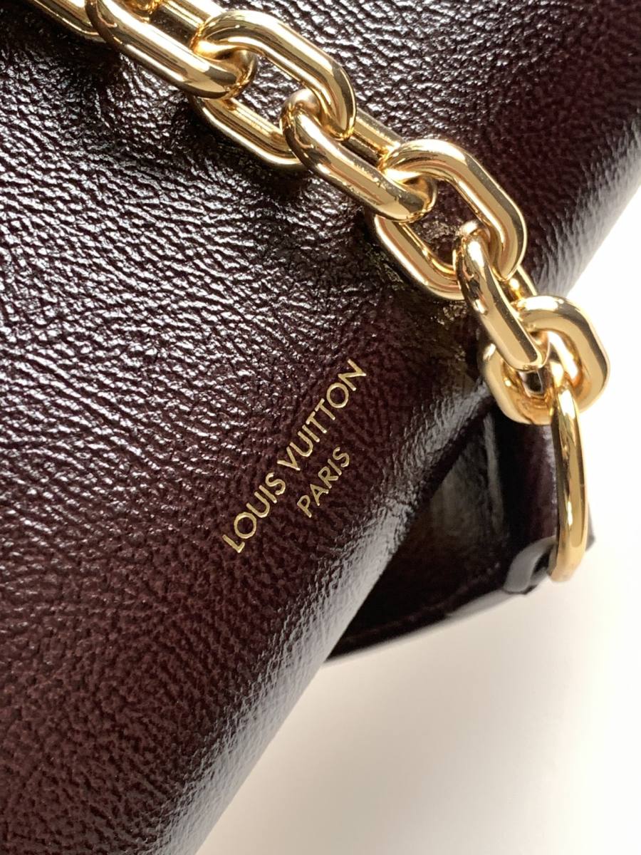 Louis Vuitton Handbag M25669 E73C