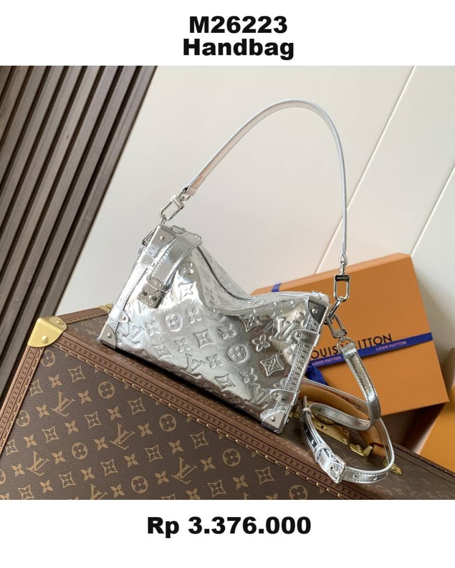 Louis Vuitton Handbag M26223 429B