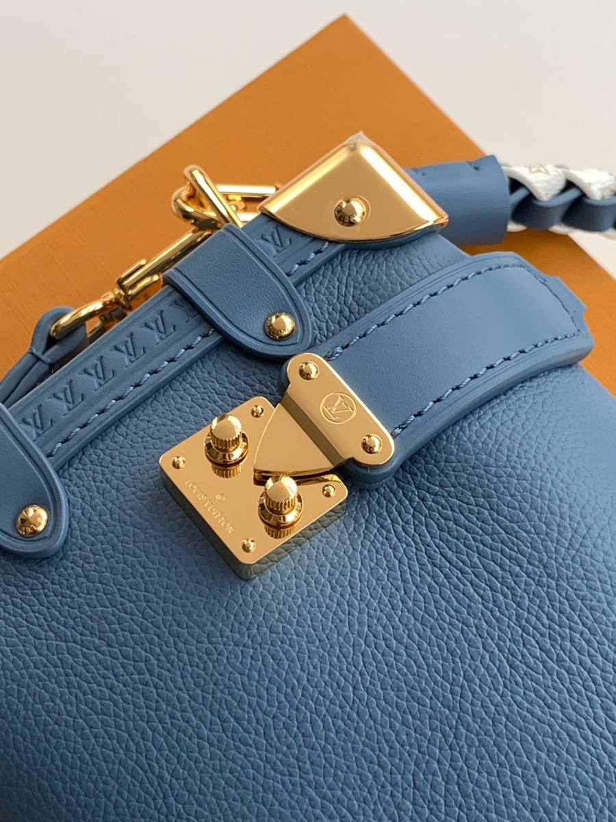 Louis Vuitton Handbag M27436 2859