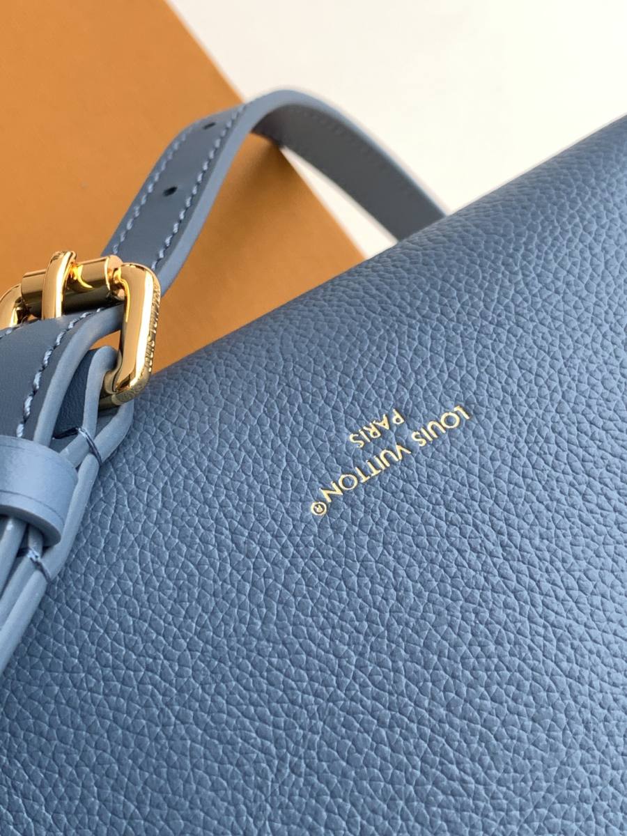 Louis Vuitton Handbag M27436 2859