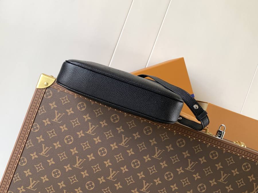 Louis Vuitton Handbag M27459 BF66
