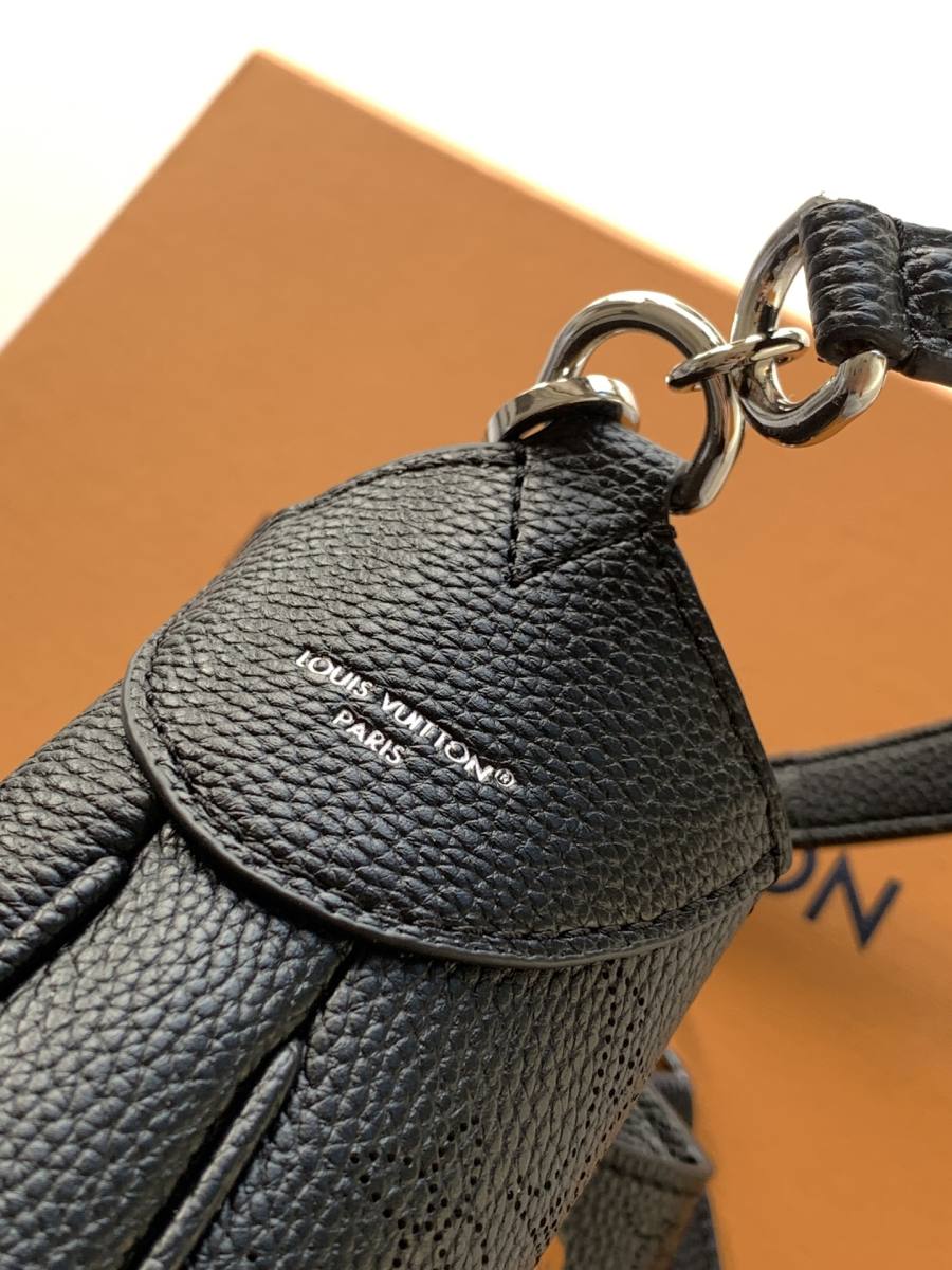 Louis Vuitton Handbag M27459 BF66
