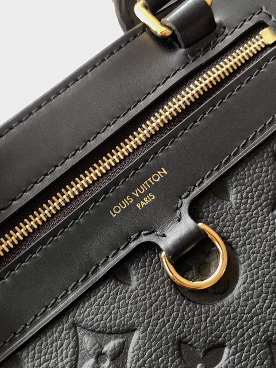 Louis Vuitton Handbag M29153 0030