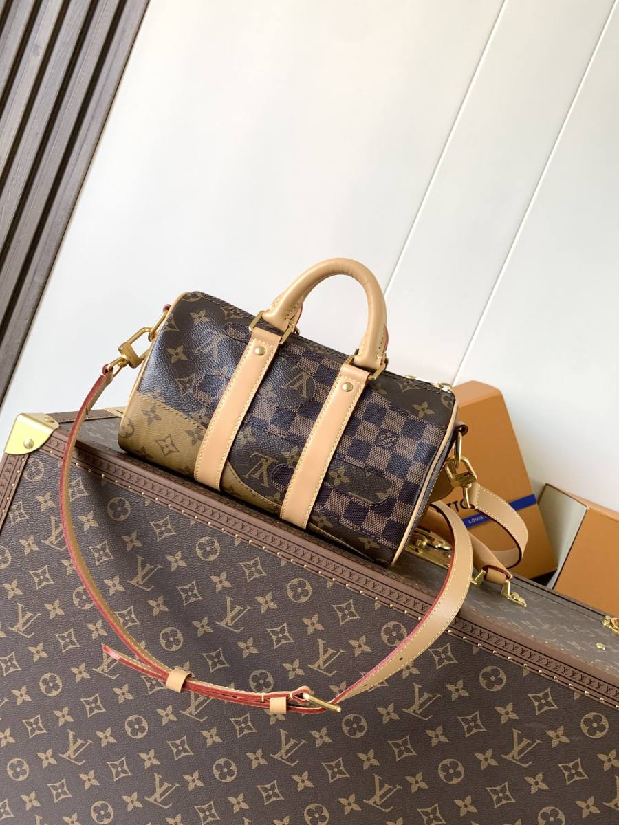 Louis Vuitton Keepall Bandoulière 25 M15428 25 x 15 x 11 A5EB