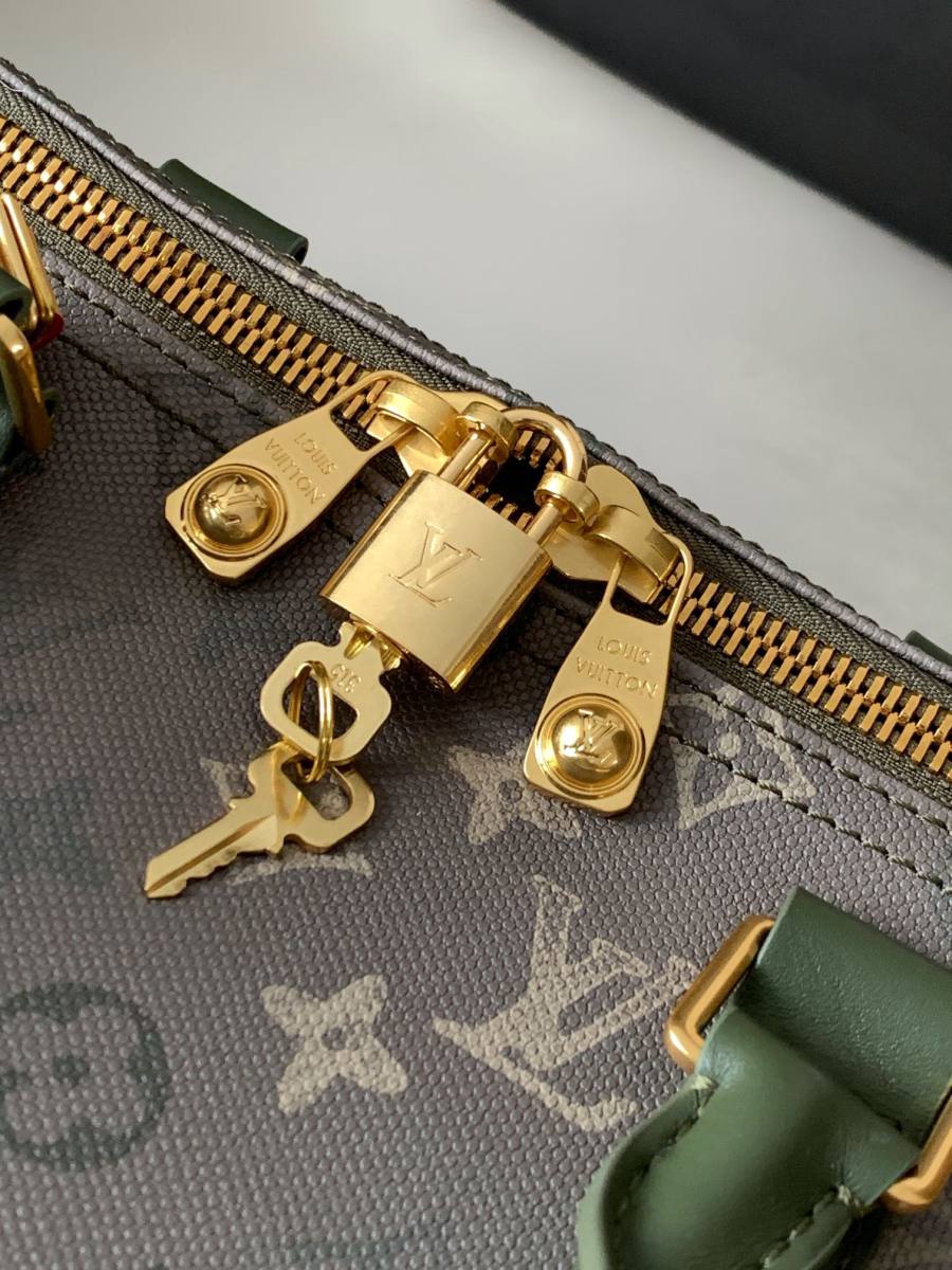 Louis Vuitton Keepall Bandoulière 50 M26959 50 x 29 x 22 DD70