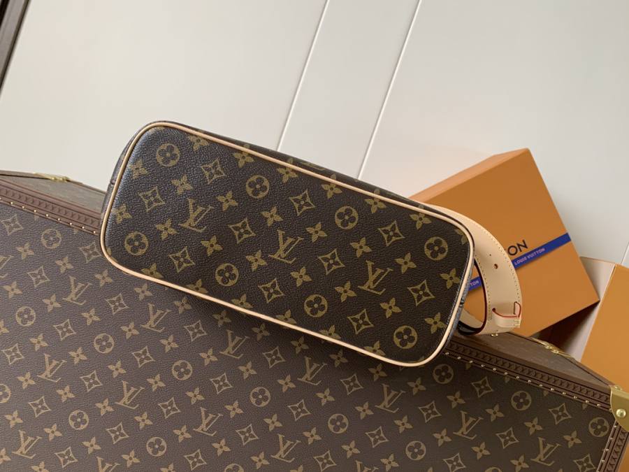 Louis Vuitton Lockit MM M26494 30 x 22 x 12 550B