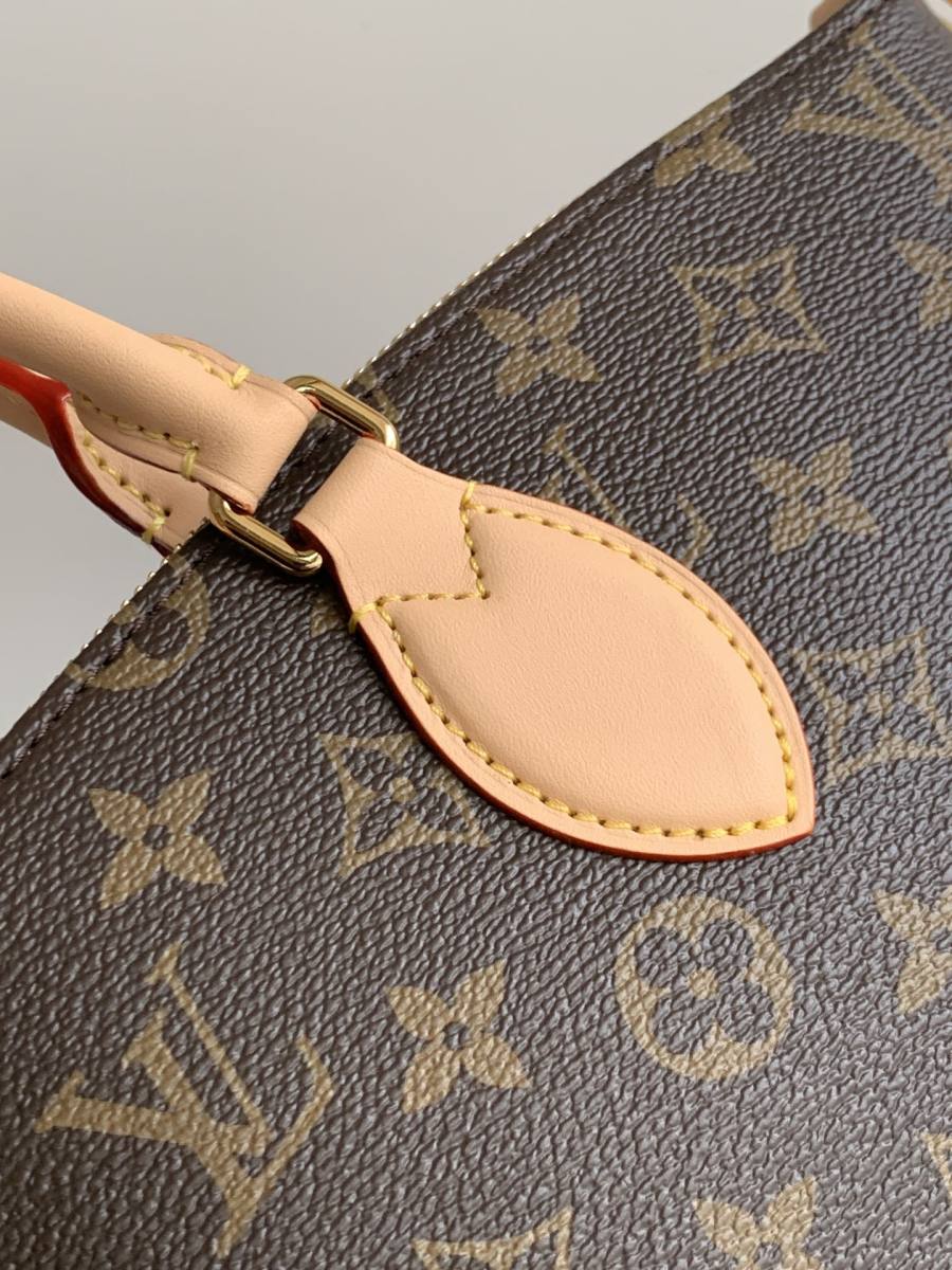 Louis Vuitton Lockit MM M26494 30 x 22 x 12 550B