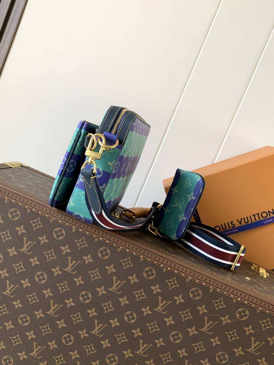 Louis Vuitton Messenger M26026 2ACF