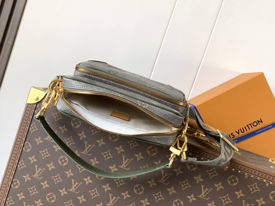 Louis Vuitton Nil Messenger M27095 27 x 20 x 7 A1A3