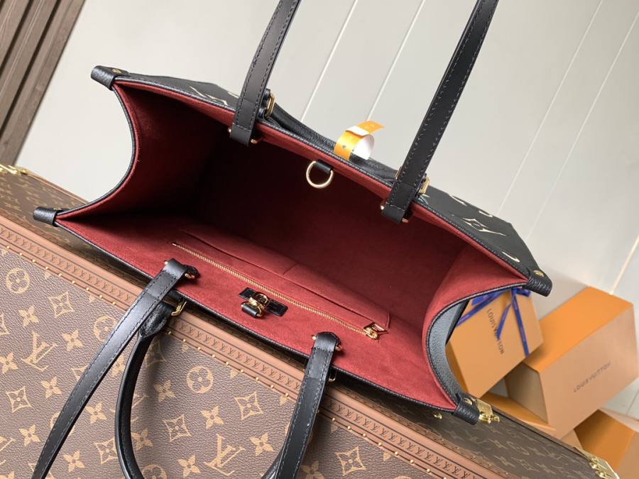 Louis Vuitton OnTheGo MM M45495 35 x 27 x 14 A23A
