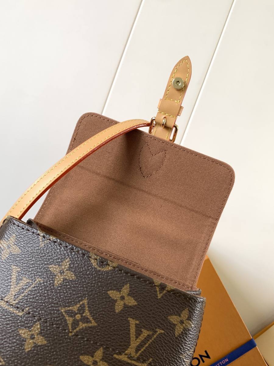 Louis Vuitton Soho Mini M14651 18 x 16 x 8 3BCF