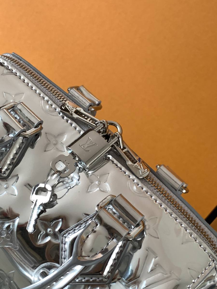 Louis Vuitton Speedy Bandoulière 20 M11987 20.5 x 13.5 x 12 C8AF