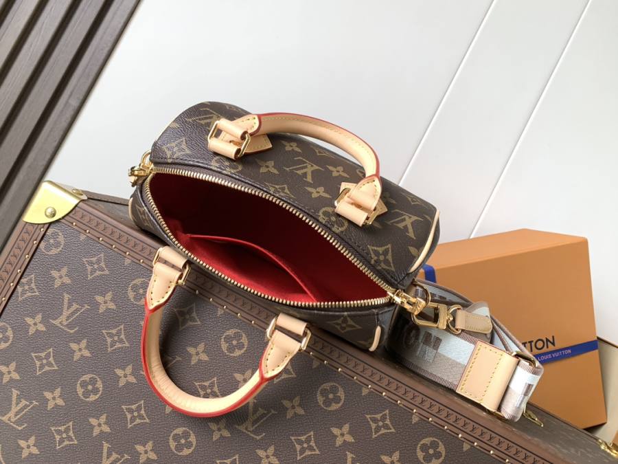 Louis Vuitton Speedy Bandoulière 20 M46222 20.5 x 13.5 x 12 1602