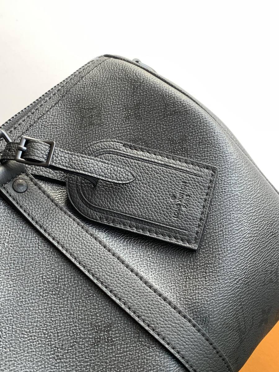Louis Vuitton Speedy M28370 12BD