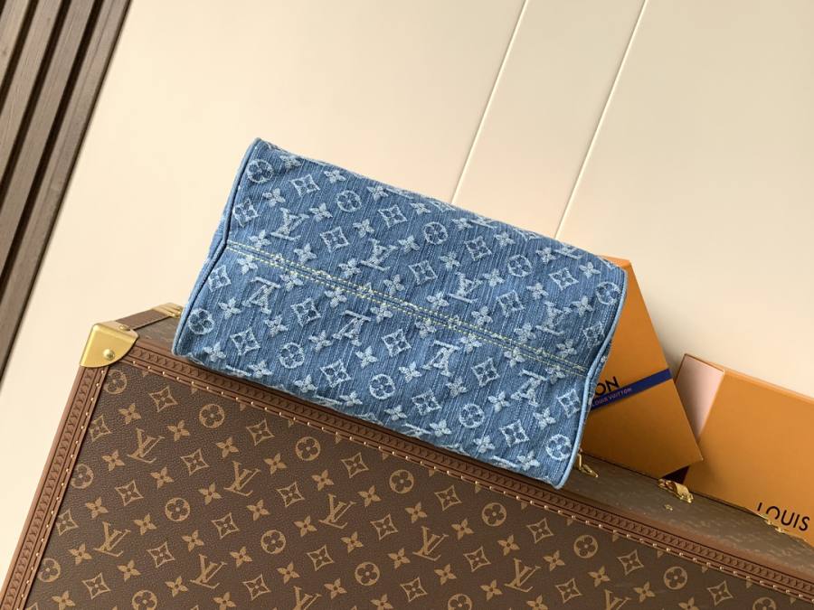 Louis Vuitton Speedy Soft 30 M14430 30 x 21 x 17 28A4