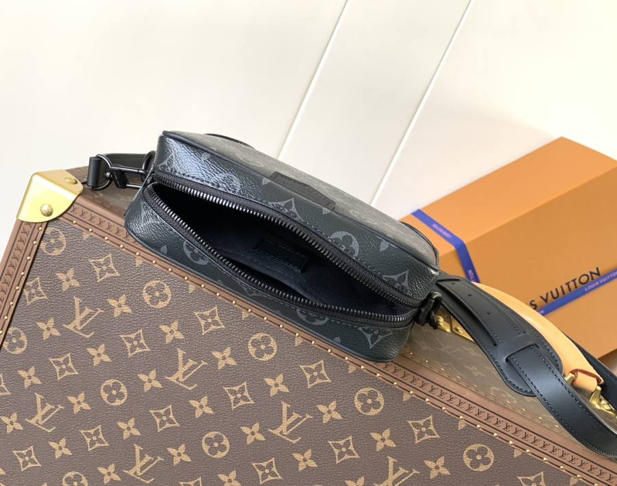 Louis Vuitton Trocadéro Mini M14253 18 x 13 x 8 CC50