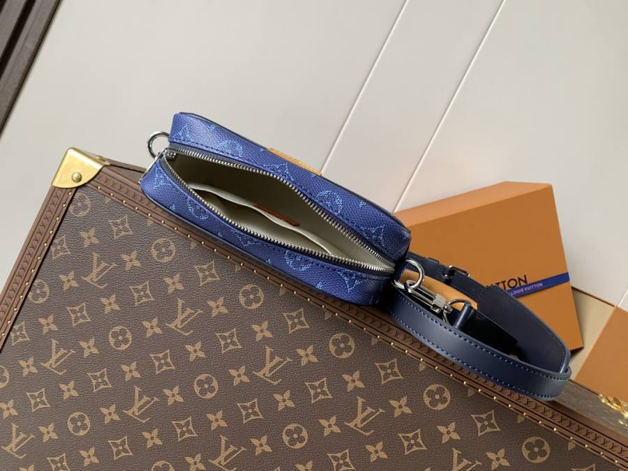 Louis Vuitton Trocadéro Mini M26862 18 x 13 x 8 FF0D