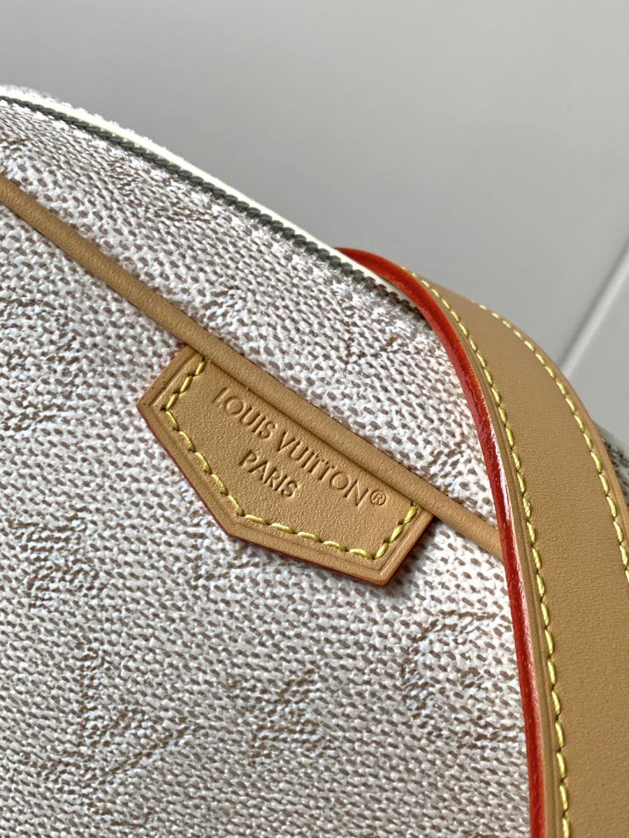 Louis Vuitton Trocadéro Mini M27155 18 x 13 x 8 64D6