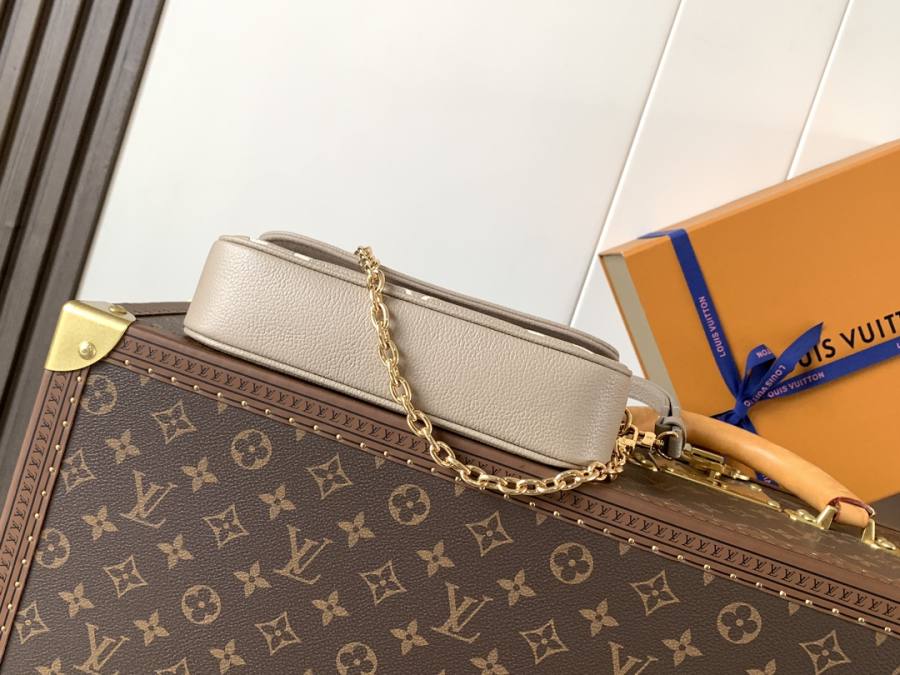 Louis Vuitton Wallet on Chain M82211 19 x 12.5 x 3.5 2ED6
