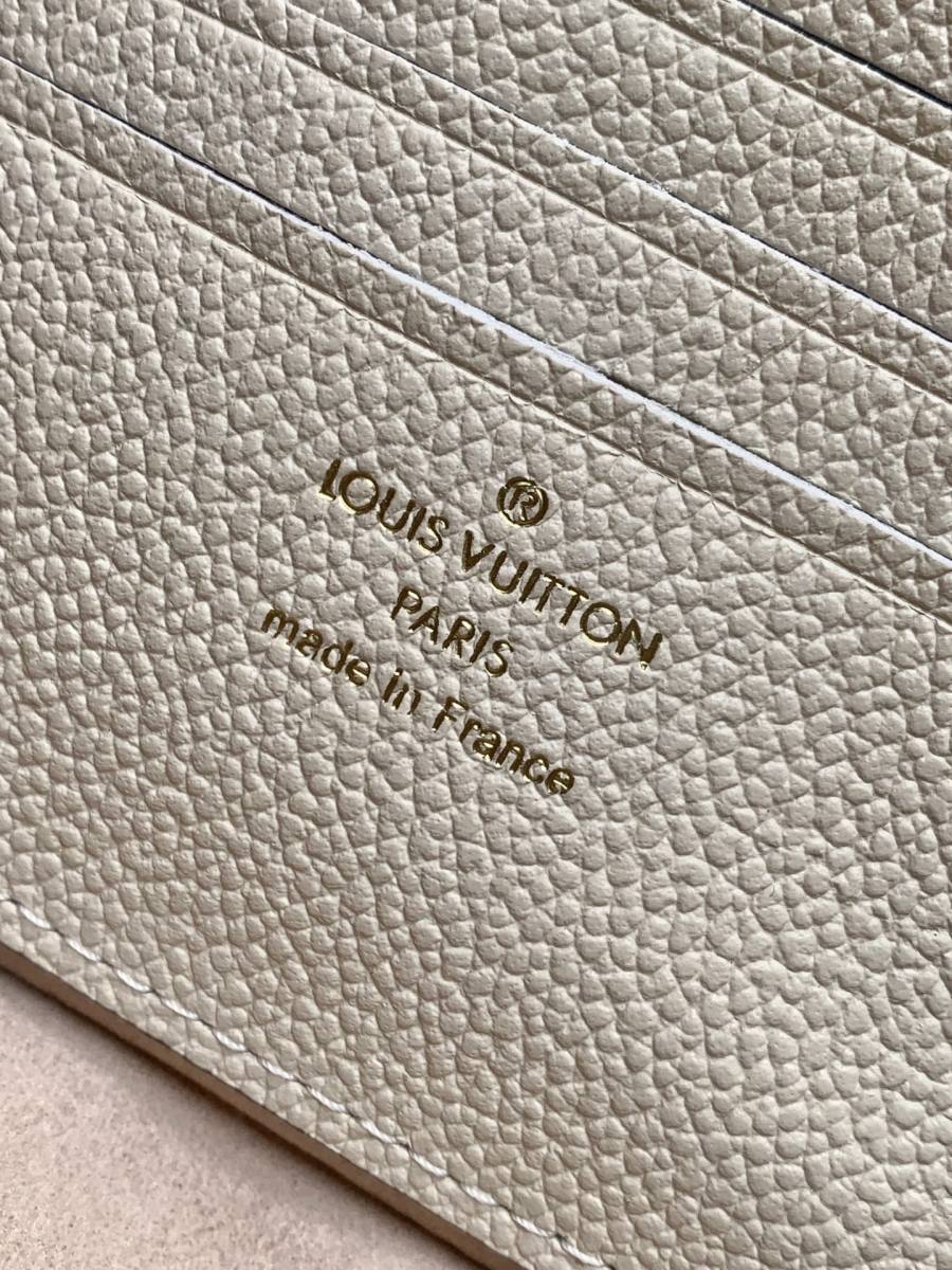 Louis Vuitton Wallet on Chain M82211 19 x 12.5 x 3.5 F362
